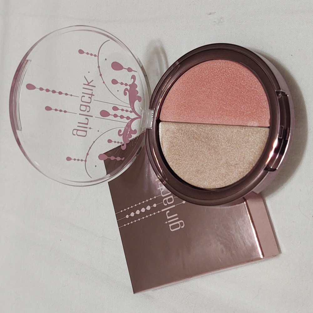 Girlactik skin glow moonlight